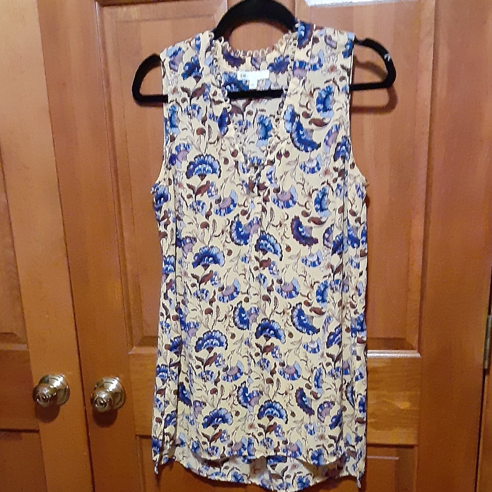 DR2 Sleeveless V-Neck Floral Pullover Tunic
